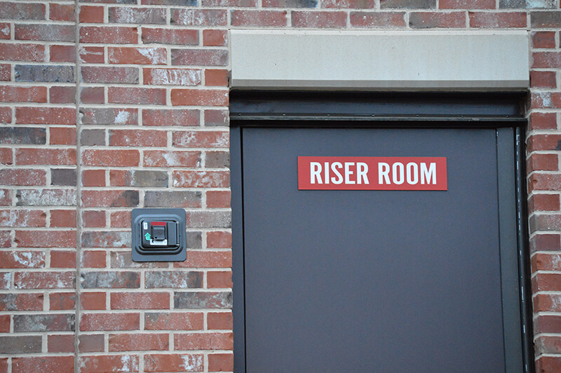 Riser Room sign